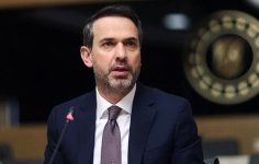 Bakan Bayraktar: 'Güneş ve rüzgar yatırımımız 10 bin megavatları bulacak'