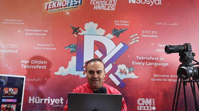 Bakan Kacır'dan TEKNOFEST İstanbul'da Demirören Medya'ya ziyaret: Etkileyici bir stant, tebrik ediyorum