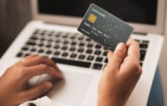 Mil Kazandıran Kredi Kartları: Seyahat Severler İçin En İyi Seçimler