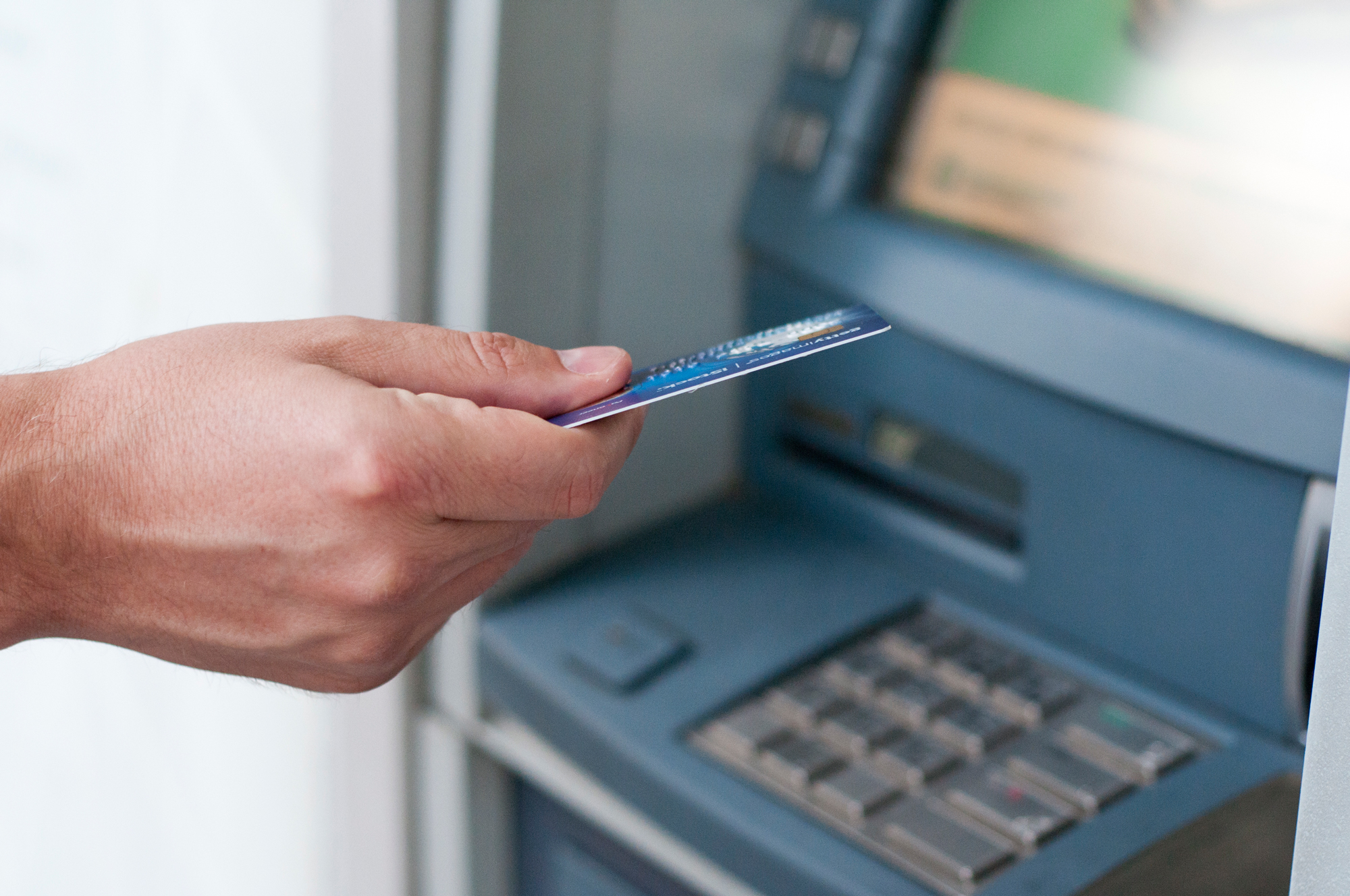 Nakit Erişimin Sınırları: Bankaların Günlük Para Çekme Kısıtlamaları