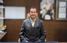 Doç. Dr. Ata Can: “Robotik Kalça Protezi ile Hastalar Eskisinden Daha Hızlı Ayağa Kalkıyor”