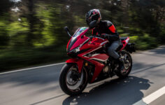 Motosiklet Tutkunları İçin Güvenli Sürüşün Anahtarı: Motosiklet Kaskosu Rehberi