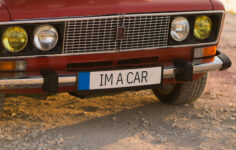 Araç Plaka Yenileme ve Değişim Süreçleri: Adım Adım Güncel Uygulama Rehberi