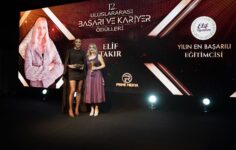 Dijital Eğitimin Yıldızı Elif Öğretmen’e Büyük Ödül