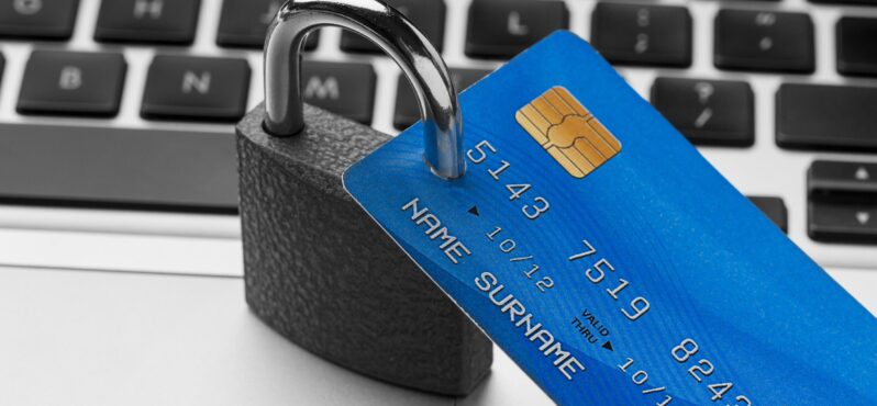 Kredi Kartı Güvenliğinde Kritik Rehber: Yetkisiz Harcamalar ve Yasal Haklarınız